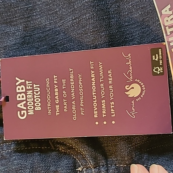 Gloria Vanderbilt size 14P jeans with belt - Picture 6 of 8